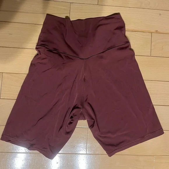 OFFLINE By Aerie Real Me Crossover 7" Bike Short in Earthen - Picture 3 of 5